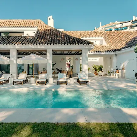 Anfitrión Villas&Suites-3